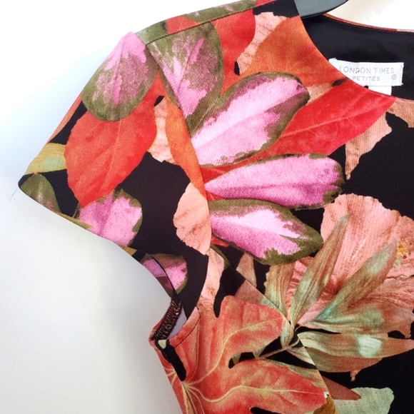 LONDON Times Sheath Dress Figure Flattering Large Floral print Size 6P -… - Picture 2 of 16